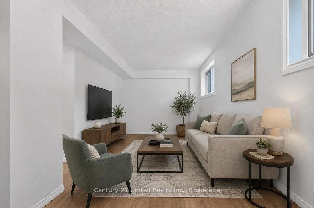 Photo 43 of 61 Broadlands Crescent, Clarington, Courtice — HOMEH