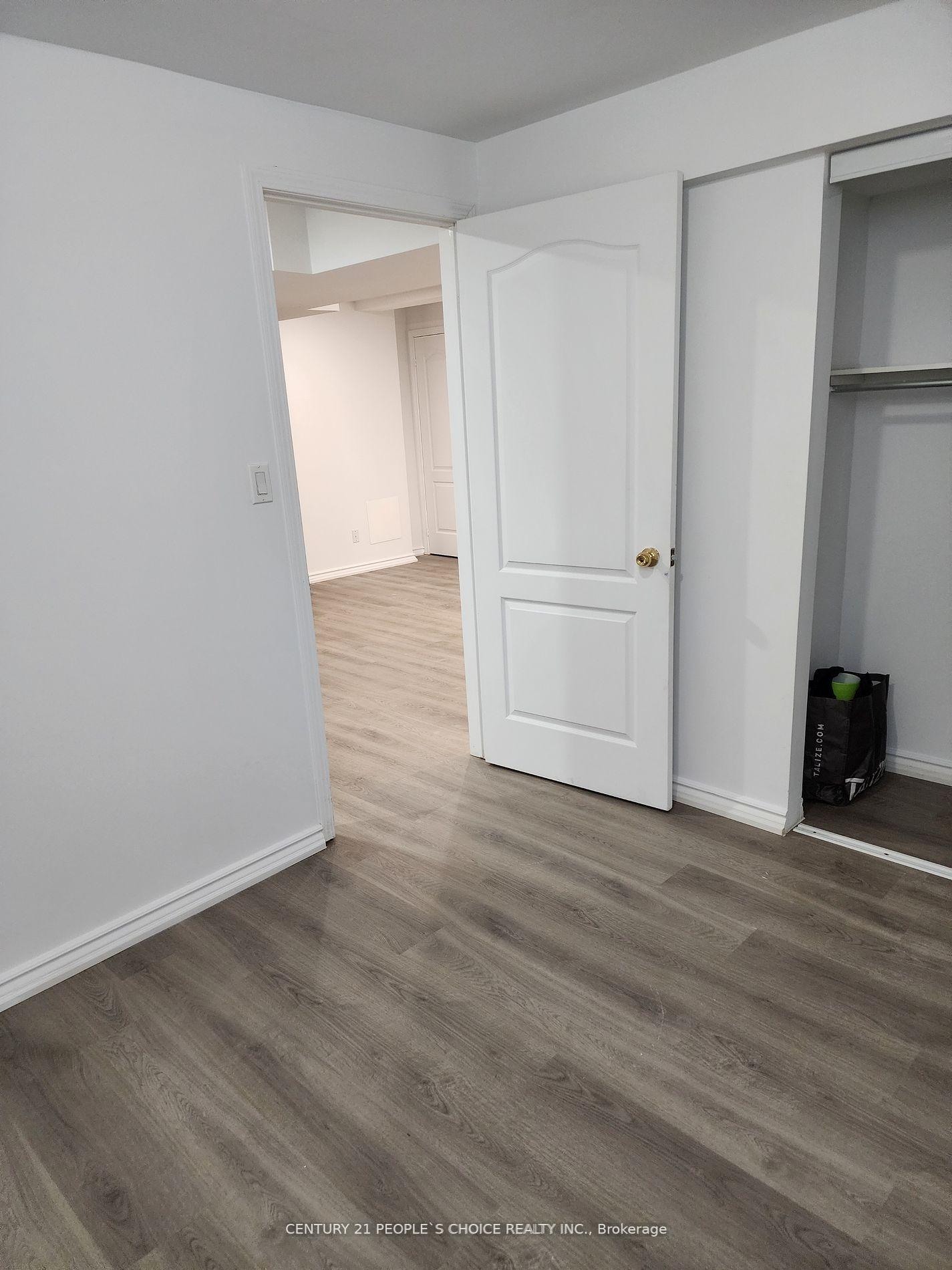 Photo 6 of Unit Bsmt, 4842 Rosebush Road, Mississauga, East Credit — HOMEH