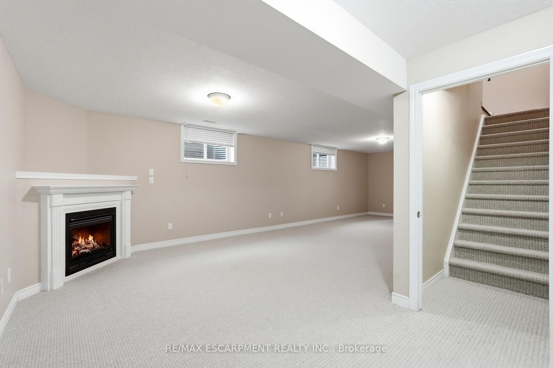 Photo 30 of 33 Norma Crescent, Guelph, Victoria North — HOMEH
