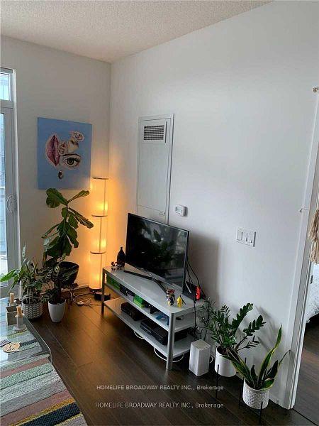 Photo 4 of Unit 1701, 55 Ann O'reilly Road, North York, Henry Farm — HOMEH