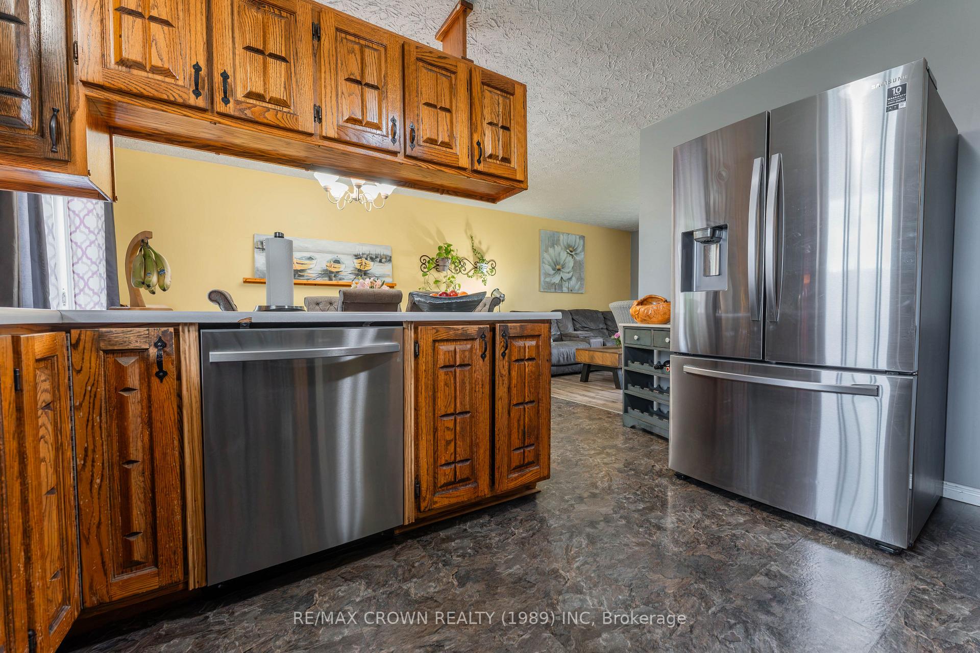 Photo 8 of 12 St Joseph Road, Kapuskasing — HOMEH