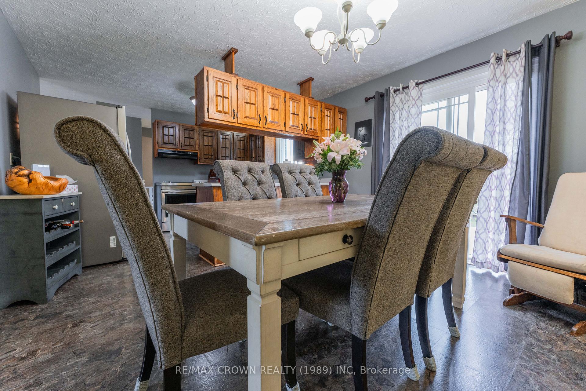 Photo 10 of 12 St Joseph Road, Kapuskasing — HOMEH