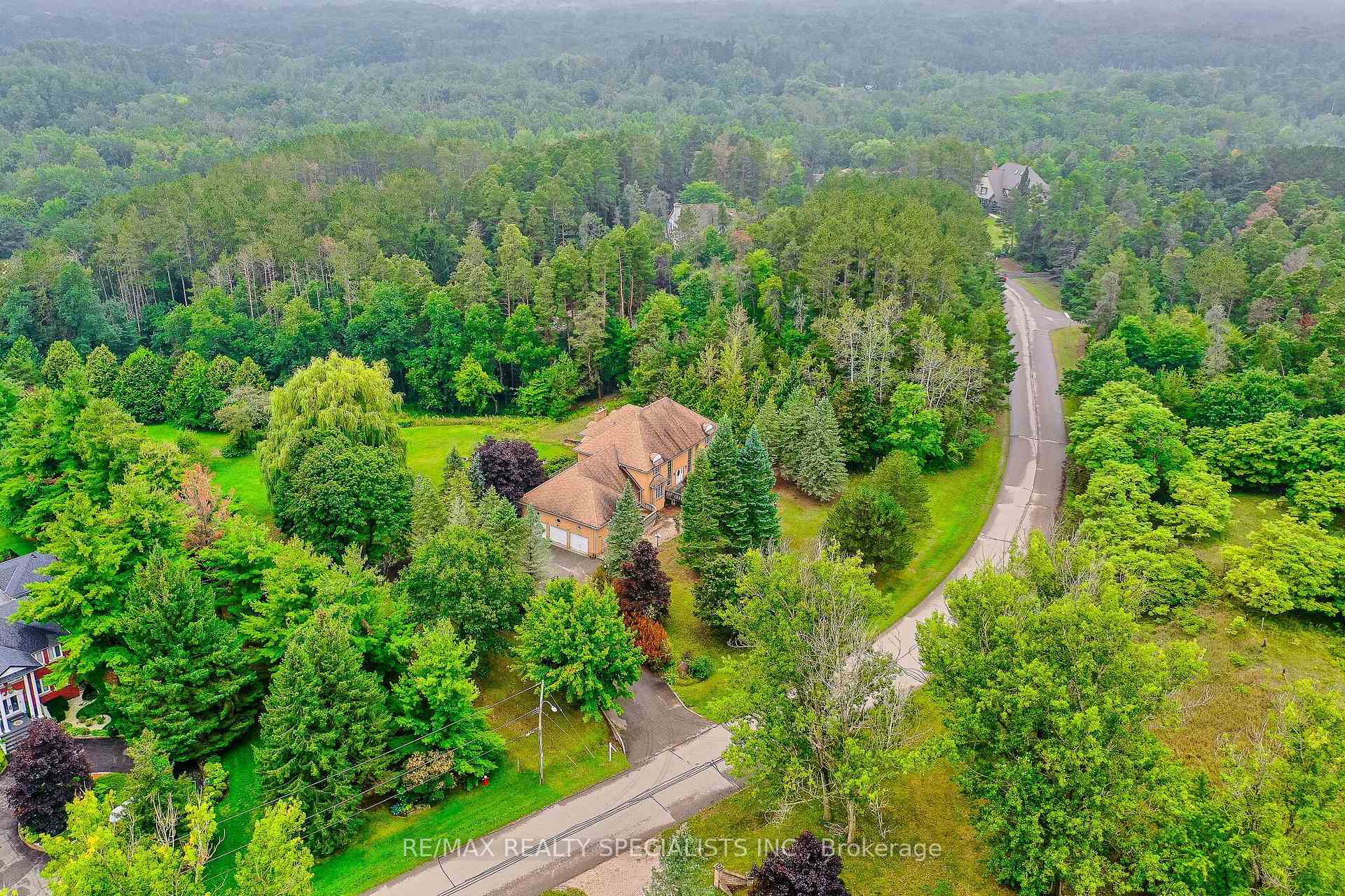 Photo 3 of 11 Prince Andrew Drive, Caledon, Rural Caledon — HOMEH