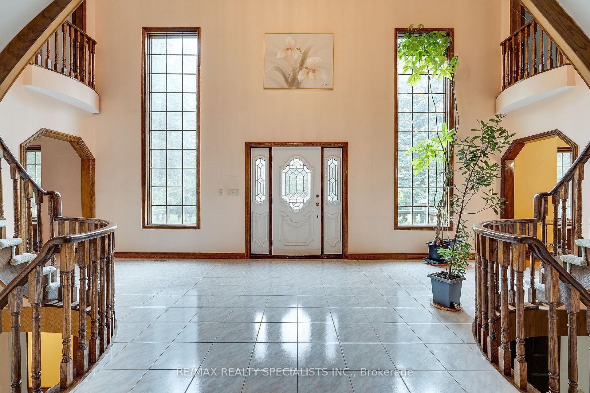 Photo 4 of 11 Prince Andrew Drive, Caledon, Rural Caledon — HOMEH