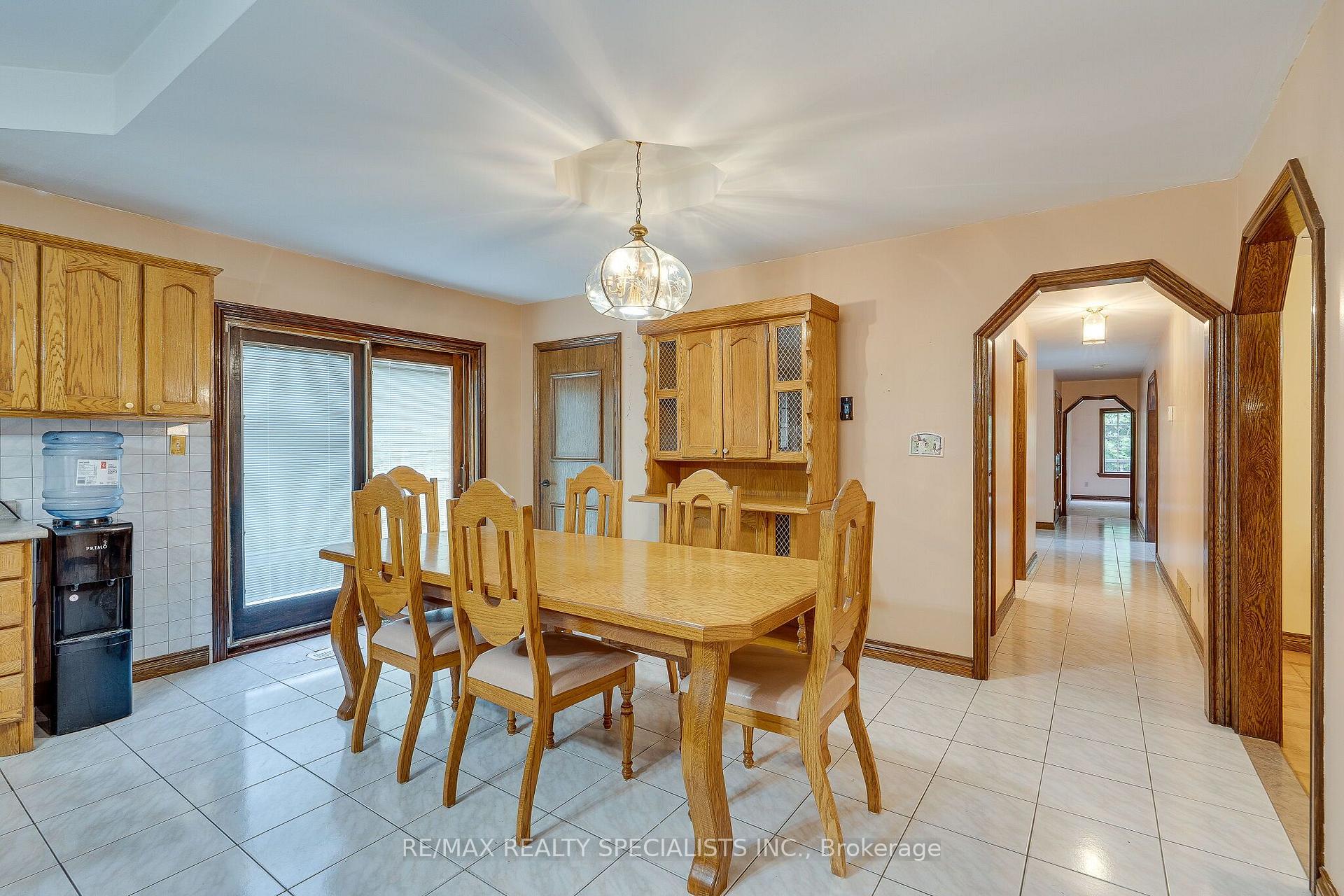 Photo 21 of 11 Prince Andrew Drive, Caledon, Rural Caledon — HOMEH