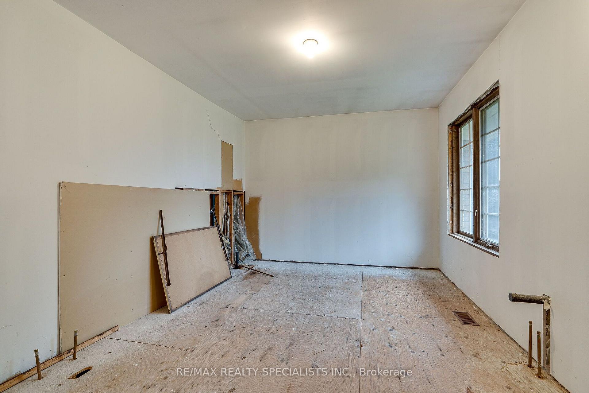 Photo 29 of 11 Prince Andrew Drive, Caledon, Rural Caledon — HOMEH
