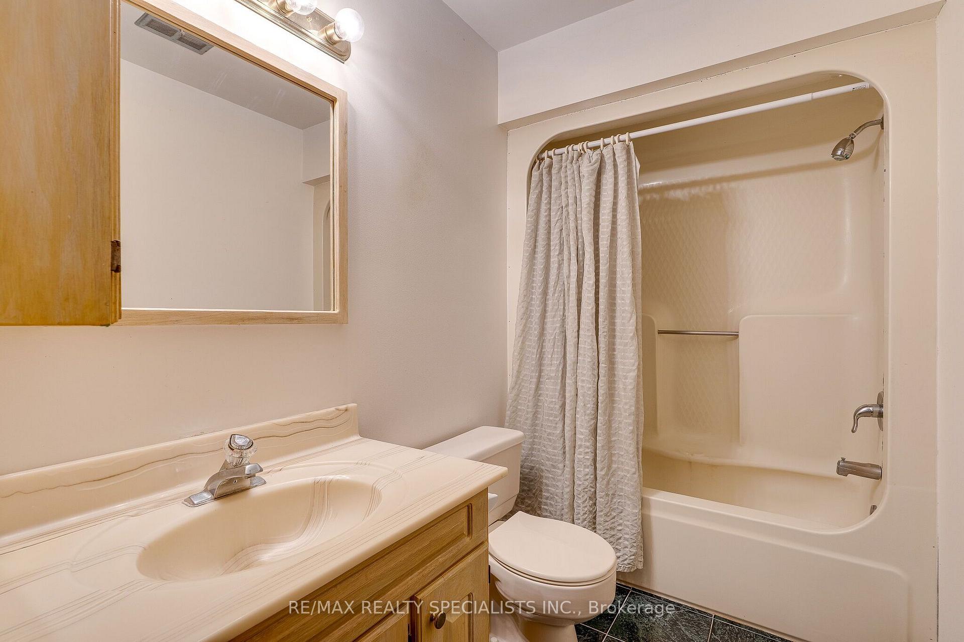 Photo 36 of 11 Prince Andrew Drive, Caledon, Rural Caledon — HOMEH