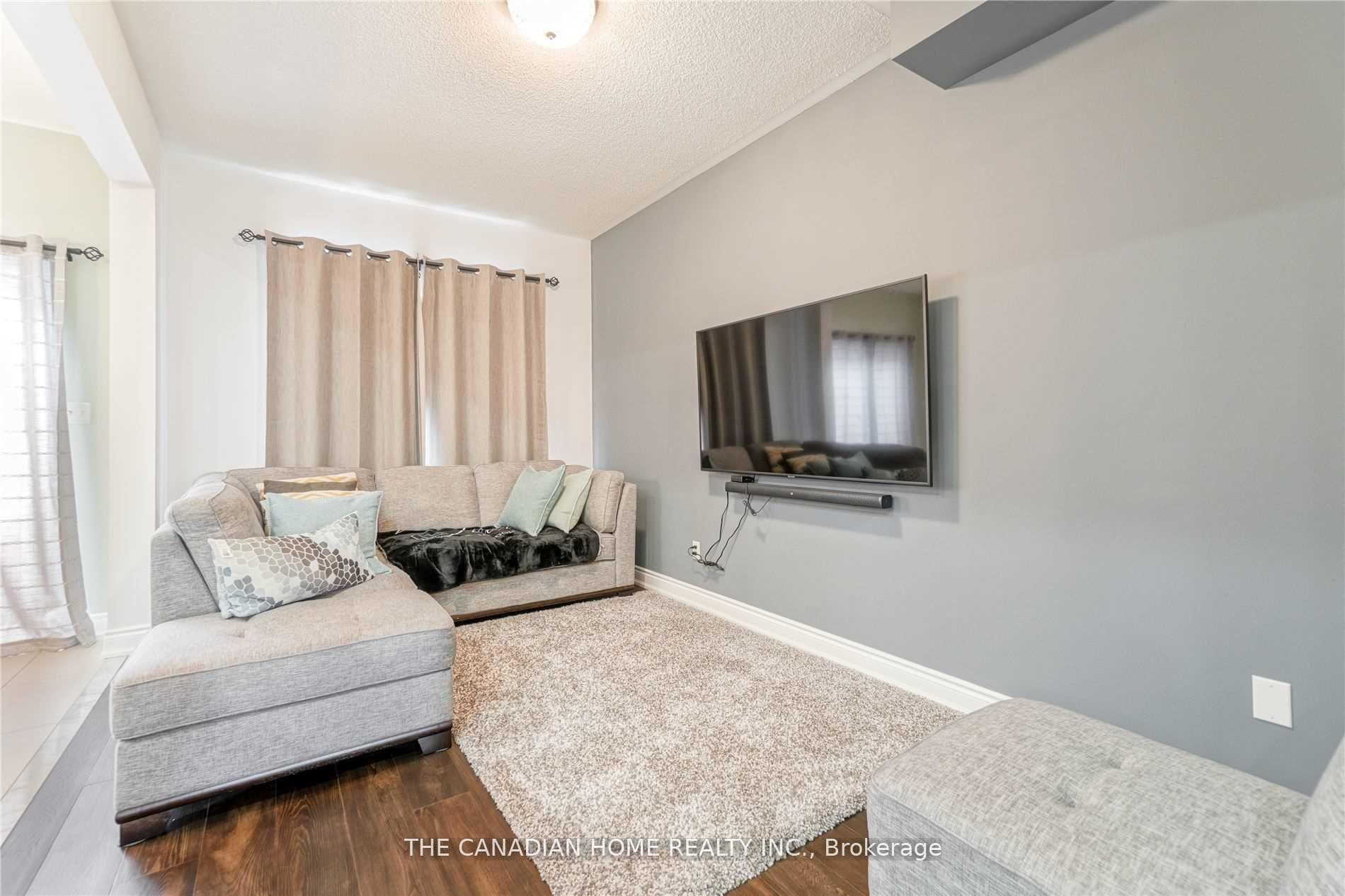 Photo 4 of Unit Upper, 240 Brussels Avenue, Brampton, Sandringham-Wellington — HOMEH