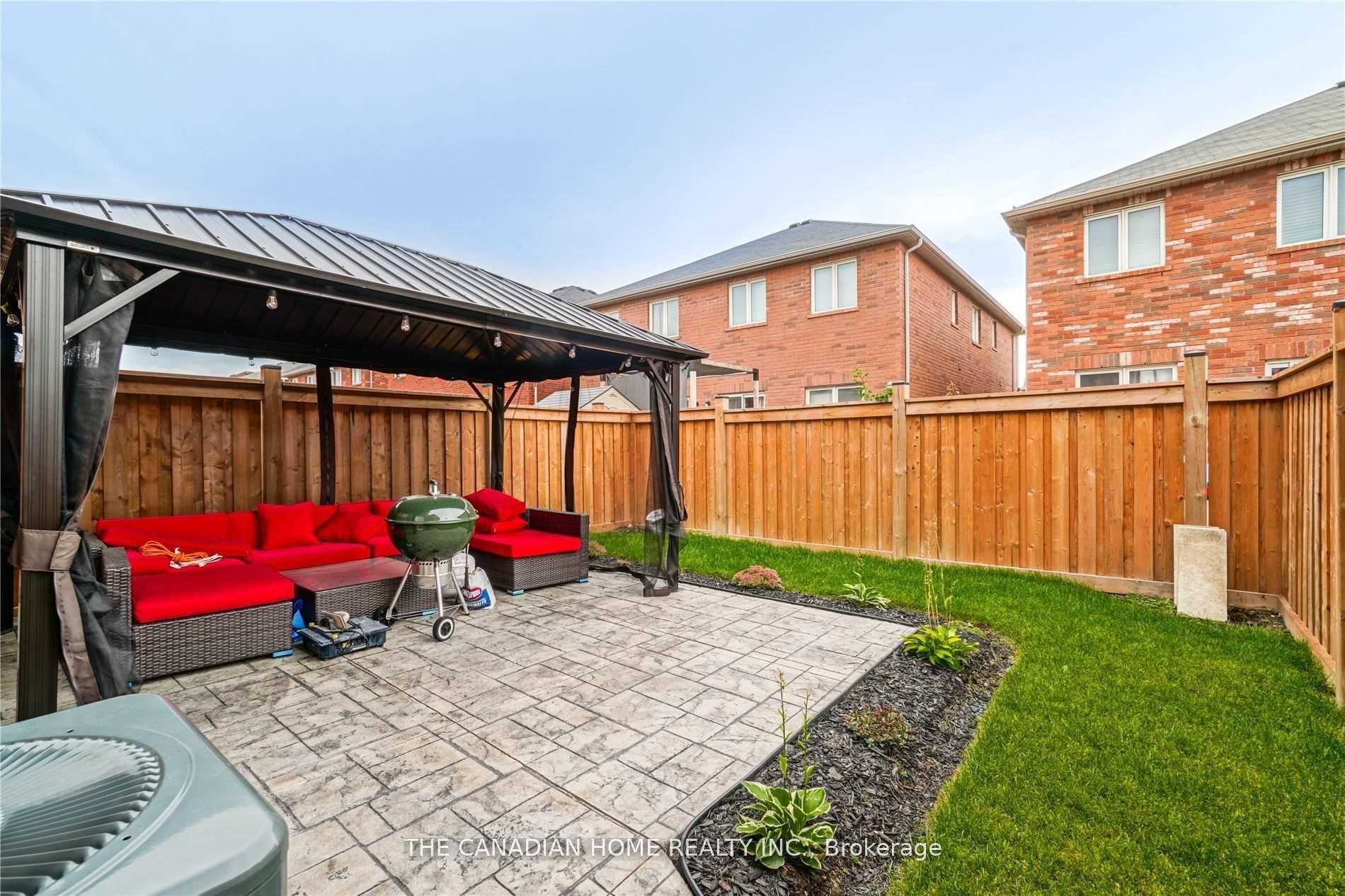 Photo 8 of Unit Upper, 240 Brussels Avenue, Brampton, Sandringham-Wellington — HOMEH
