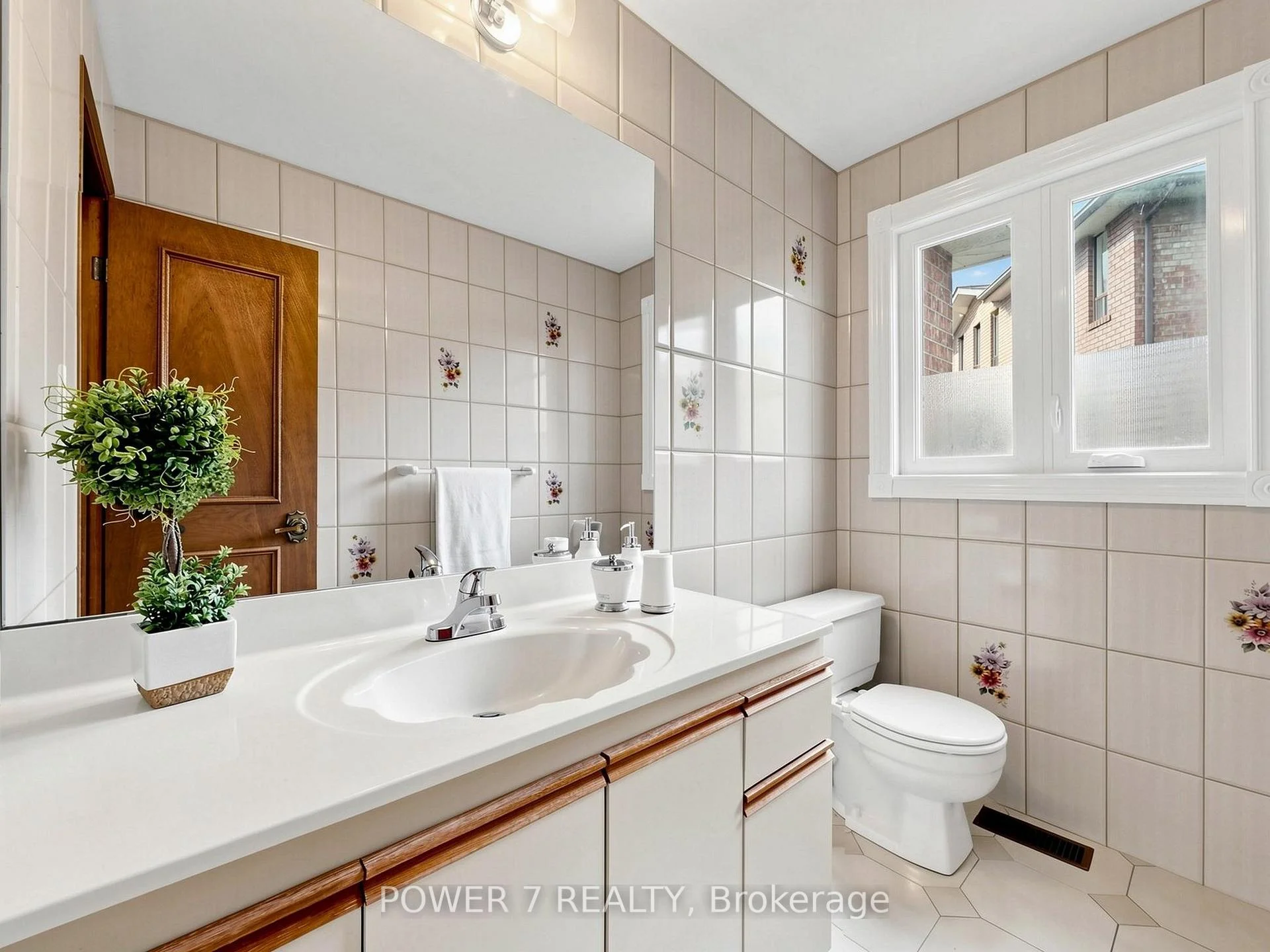 Photo 21 of 30 Black Cherry Drive, Markham, Raymerville — HOMEH