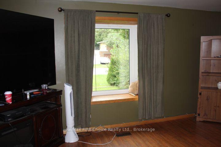 Photo 8 of 2702 Churchill Drive E, Thunder Bay, Northwood Park — HOMEH