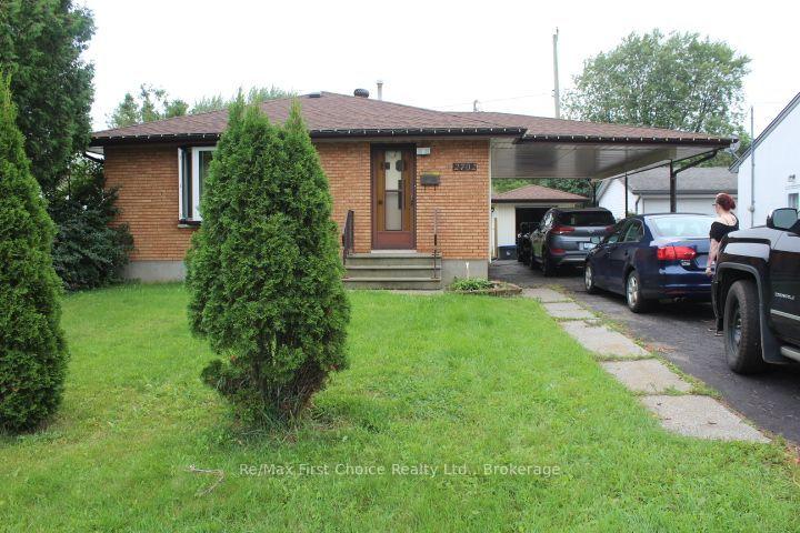 Photo 29 of 2702 Churchill Drive E, Thunder Bay, Northwood Park — HOMEH