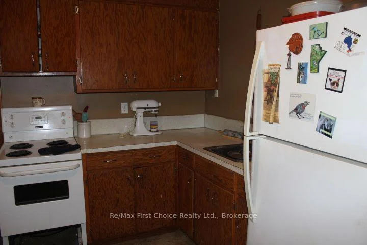 Photo 18 of 2702 Churchill Drive E, Thunder Bay, Northwood Park — HOMEH