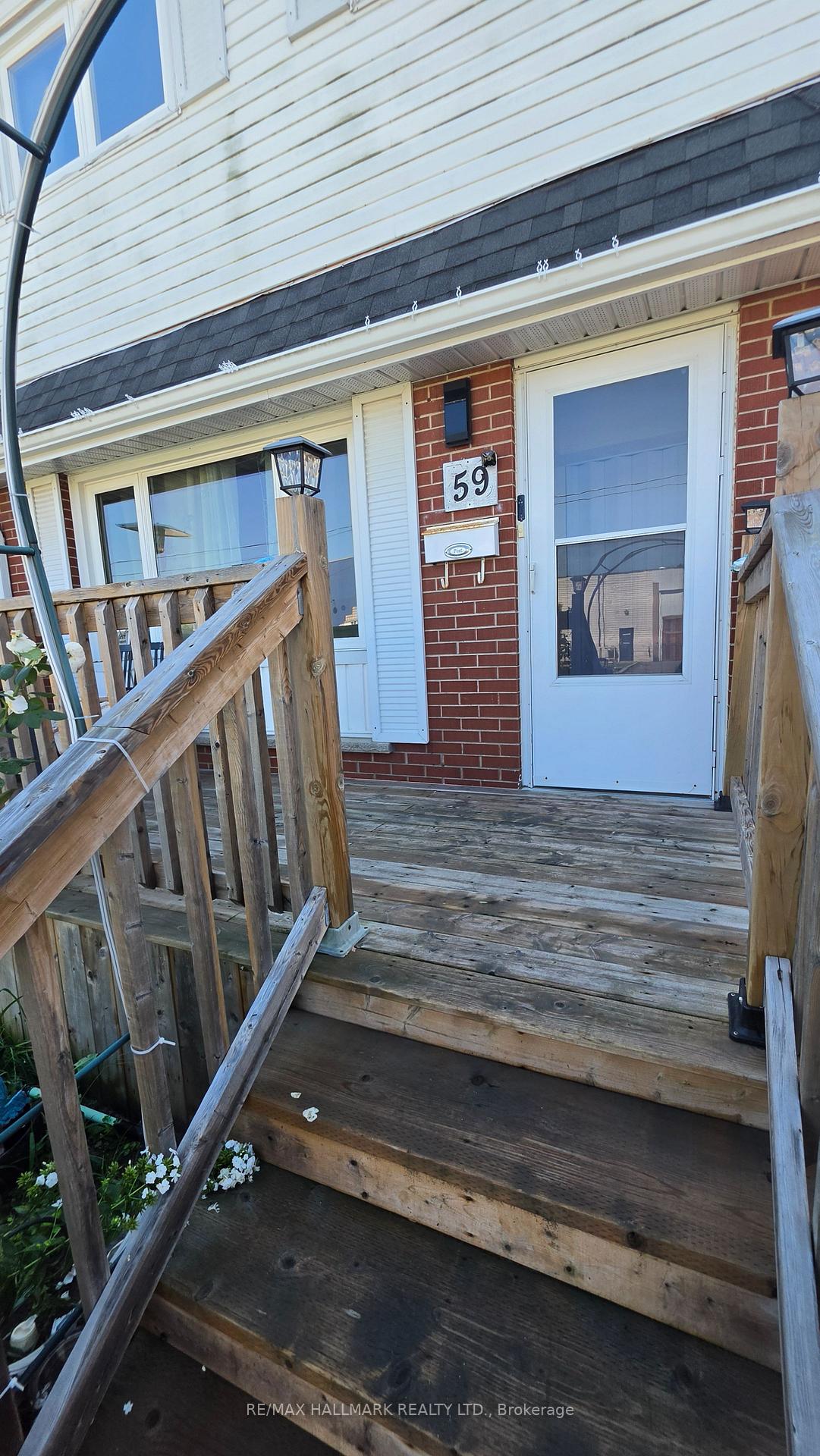 Photo 3 of 59 Russett Avenue, Oshawa, Centennial — HOMEH