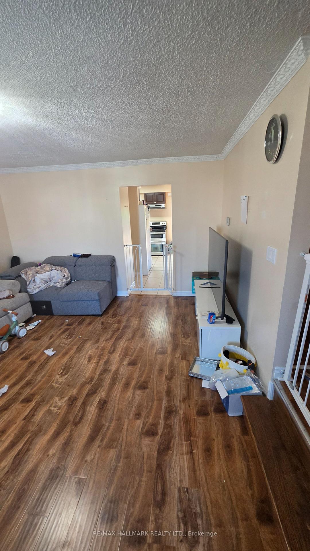 Photo 29 of 59 Russett Avenue, Oshawa, Centennial — HOMEH