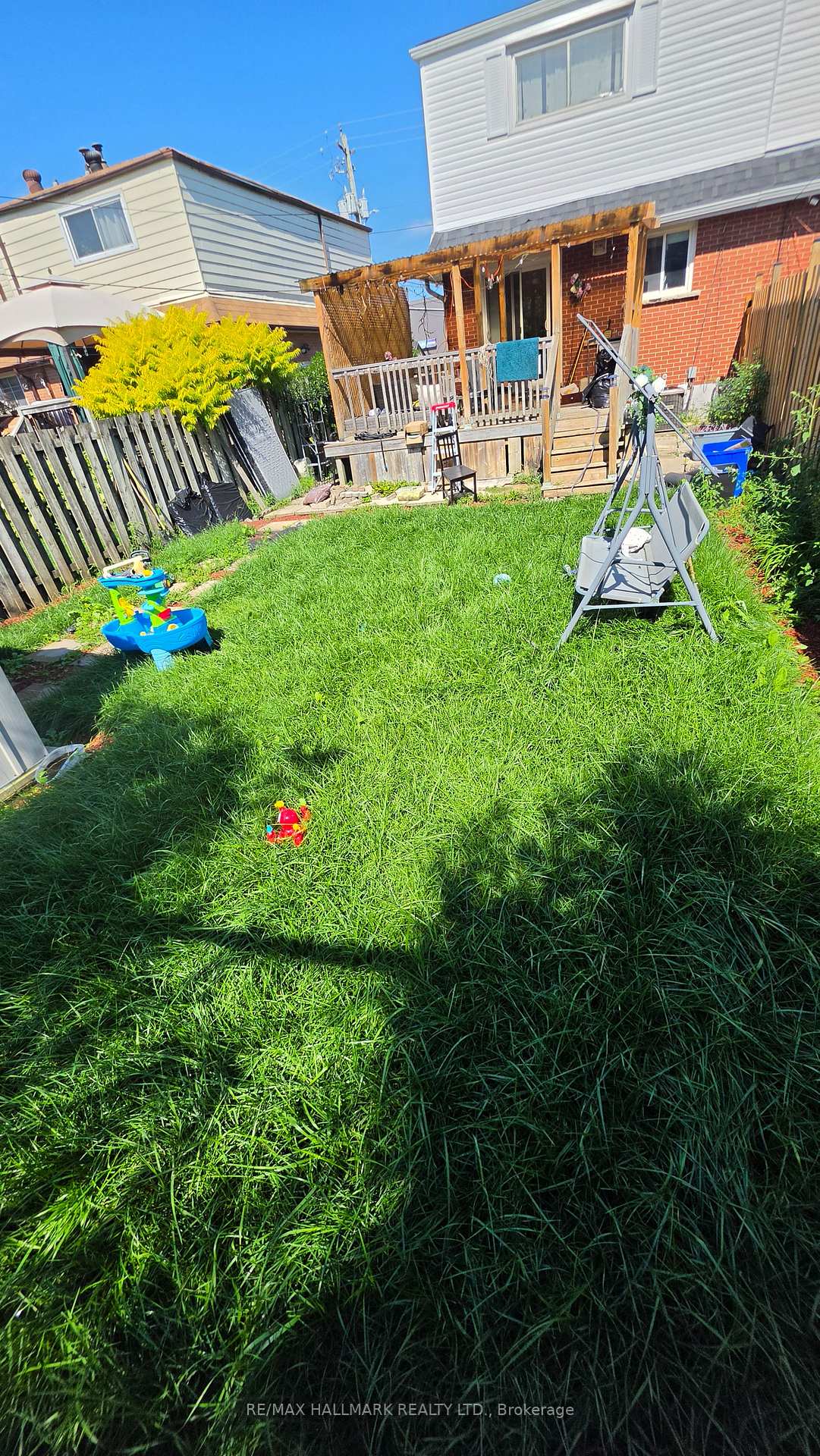 Photo 37 of 59 Russett Avenue, Oshawa, Centennial — HOMEH