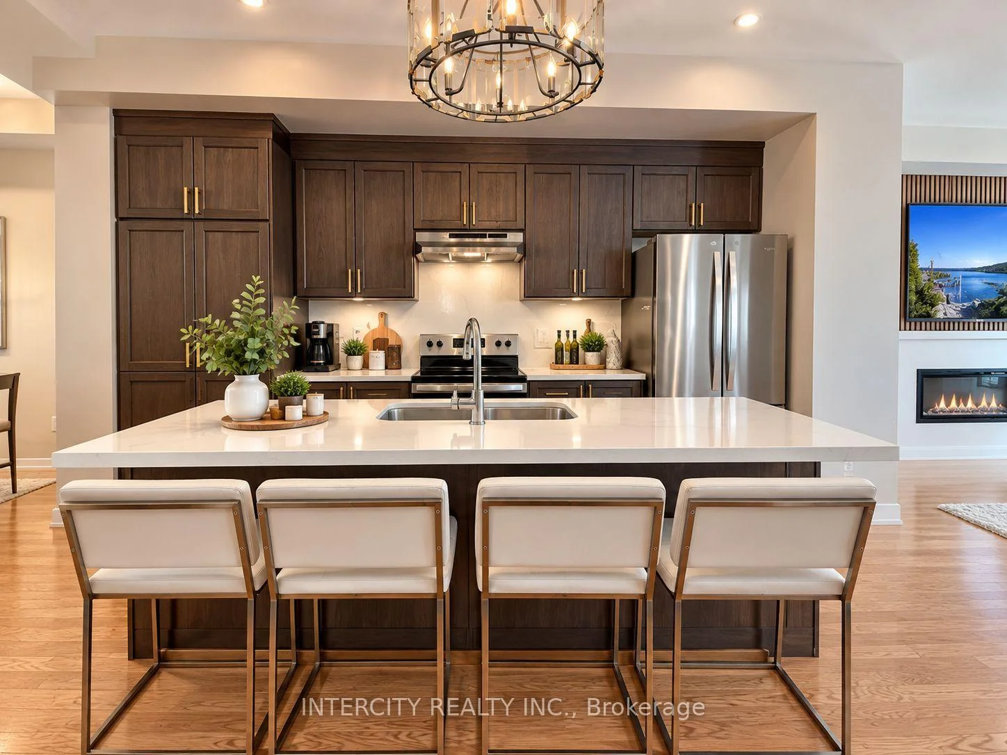 Photo 3 of 12 Heathrow Lane, Caledon, Bolton East — HOMEH