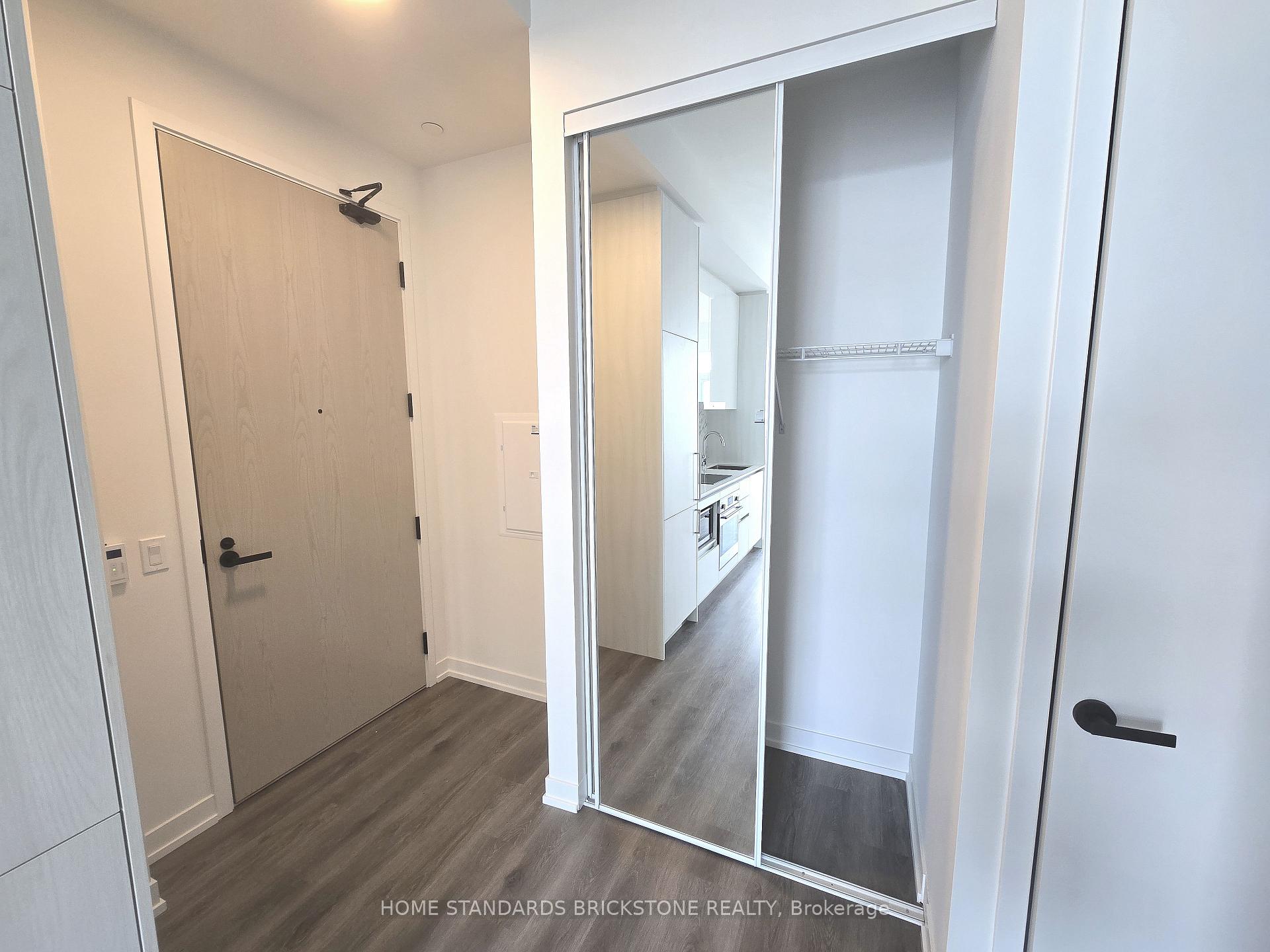 Photo 5 of Unit 3608, 225 Commerce Street, Vaughan, Vaughan Corporate Centre — HOMEH