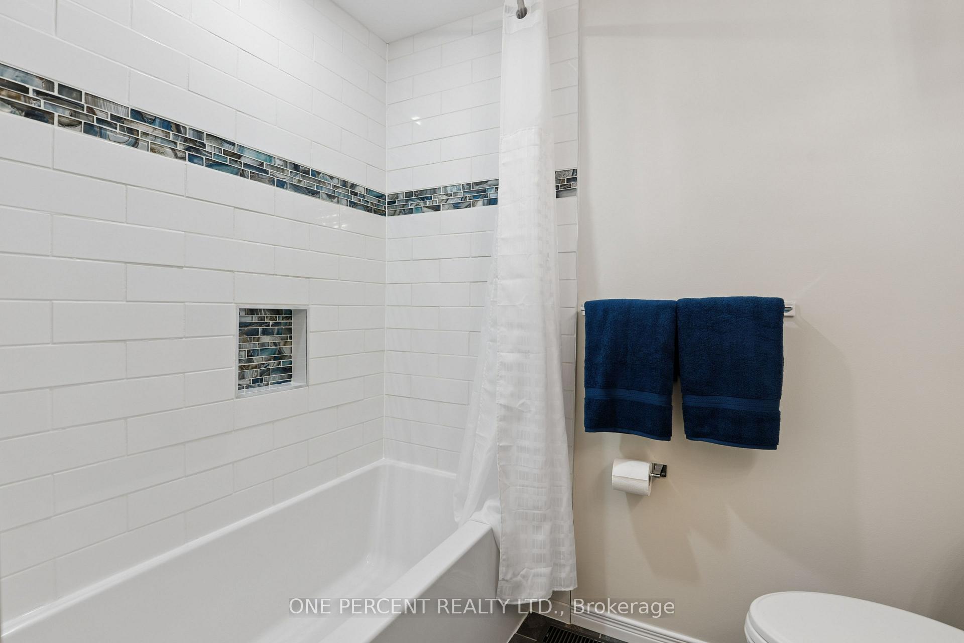 Photo 9 of Unit 9, 17 Pine Needles Court, Ottawa, Stittsville (Central) — HOMEH