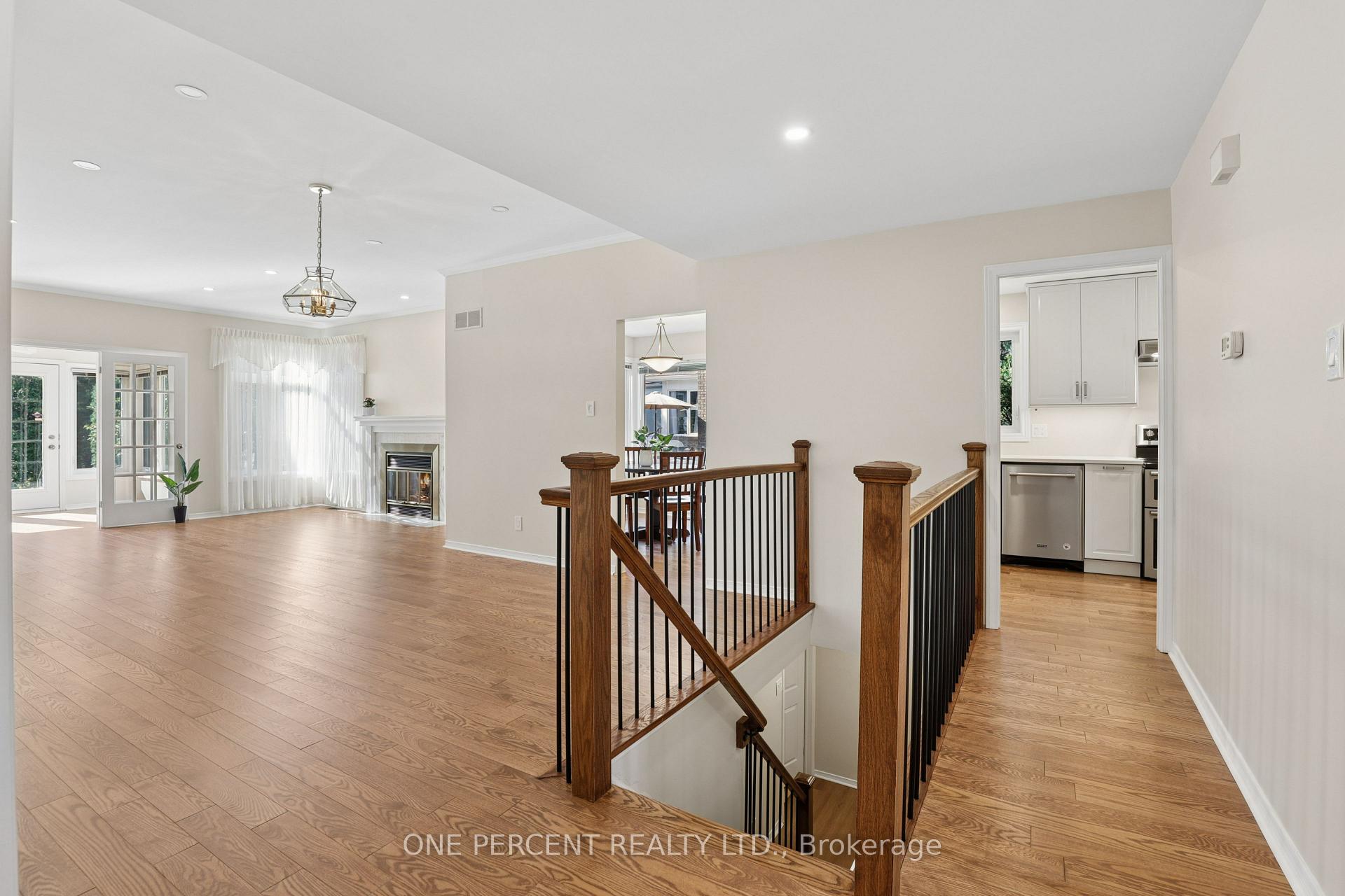 Photo 11 of Unit 9, 17 Pine Needles Court, Ottawa, Stittsville (Central) — HOMEH