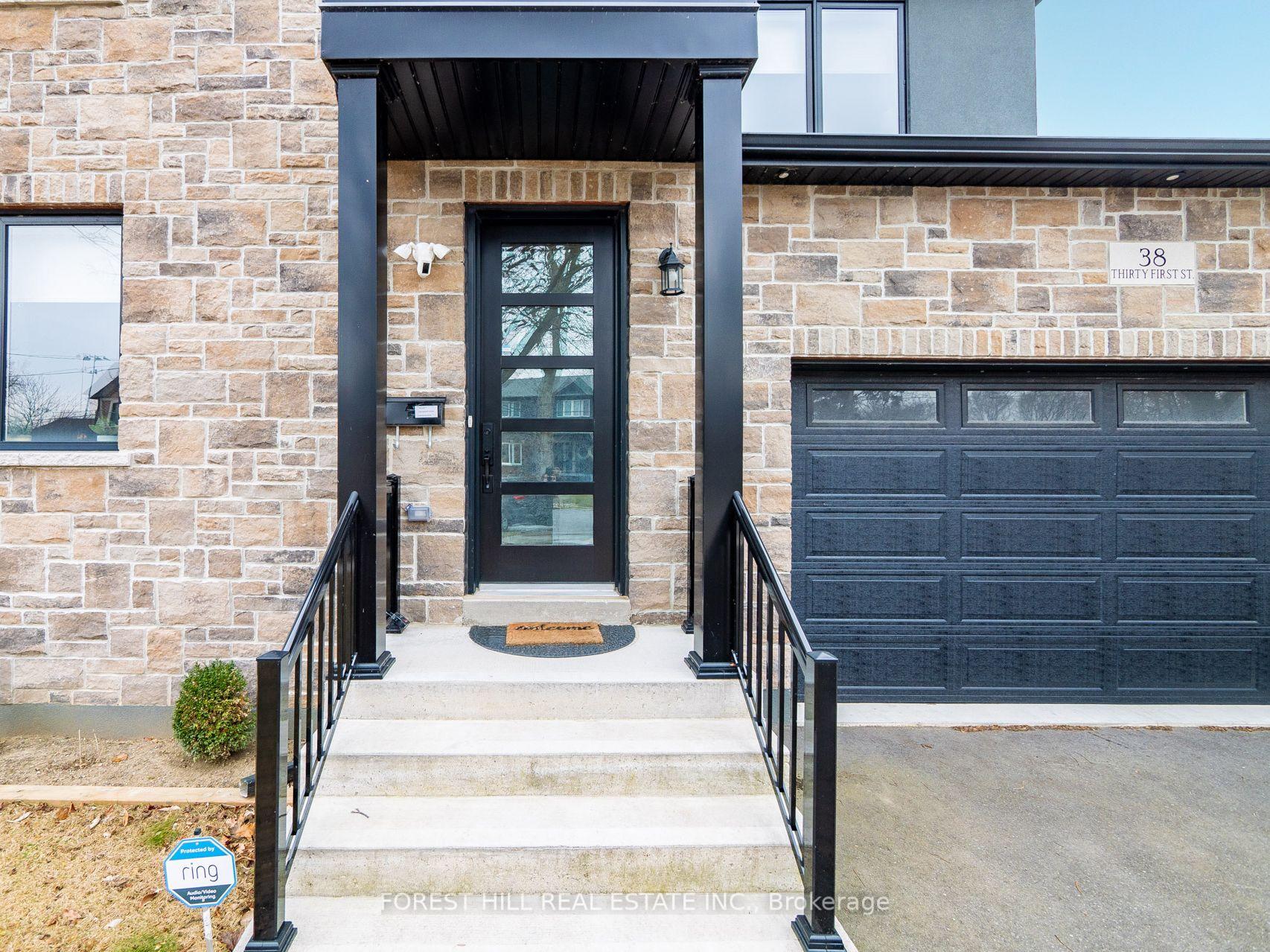 Photo 2 of 38 Thirty-First Street, Etobicoke, Long Branch — HOMEH