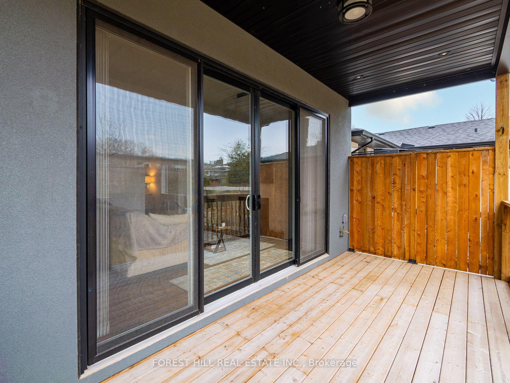 Photo 11 of 38 Thirty-First Street, Etobicoke, Long Branch — HOMEH