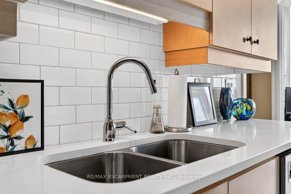 Photo 23 of Unit 702, 60 Old Mill Road, Oakville, Old Oakville — HOMEH