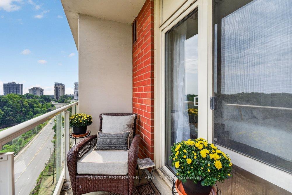 Photo 33 of Unit 702, 60 Old Mill Road, Oakville, Old Oakville — HOMEH