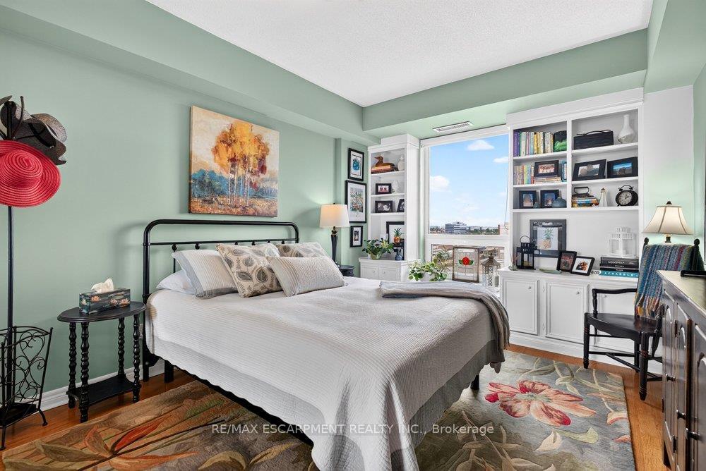 Photo 38 of Unit 702, 60 Old Mill Road, Oakville, Old Oakville — HOMEH