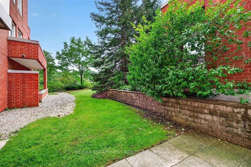 Photo 45 of Unit 702, 60 Old Mill Road, Oakville, Old Oakville — HOMEH