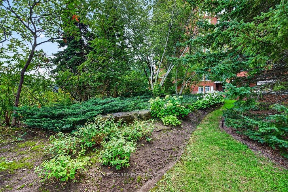 Photo 46 of Unit 702, 60 Old Mill Road, Oakville, Old Oakville — HOMEH