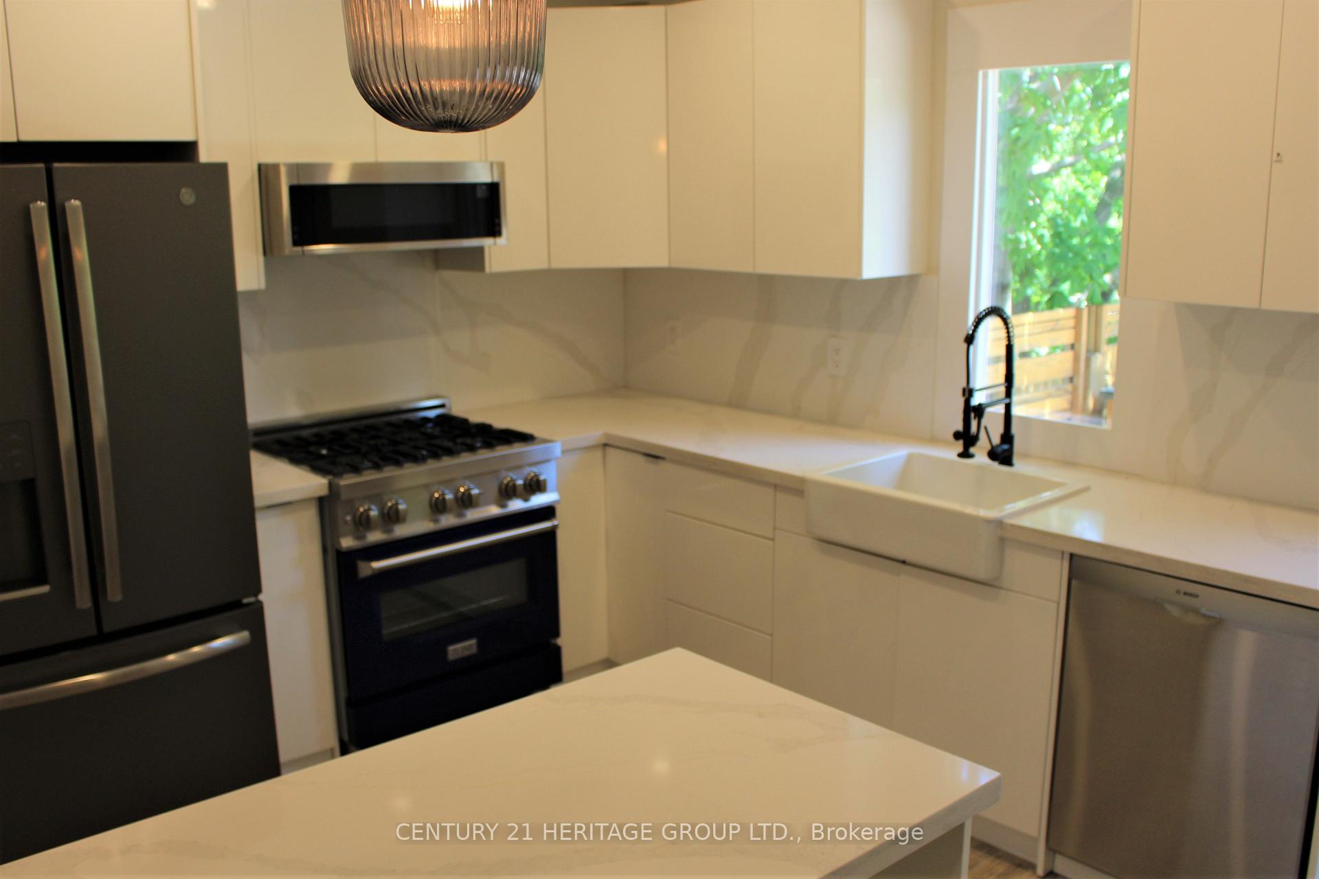 Photo 5 of 269 Prospect Street, Newmarket, Gorham-College Manor — HOMEH