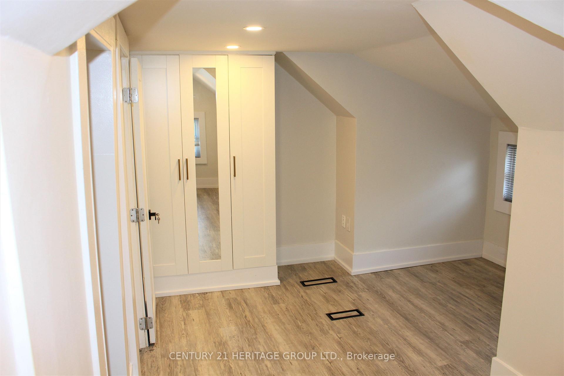 Photo 10 of 269 Prospect Street, Newmarket, Gorham-College Manor — HOMEH