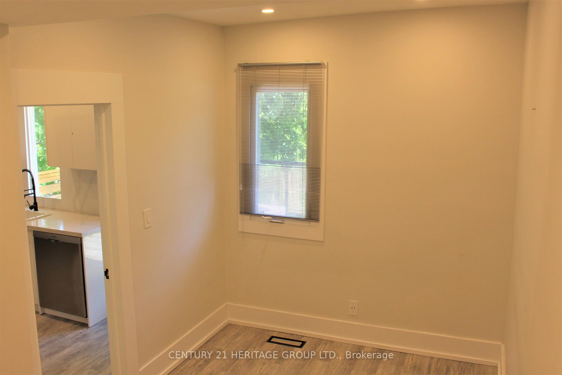Photo 14 of 269 Prospect Street, Newmarket, Gorham-College Manor — HOMEH