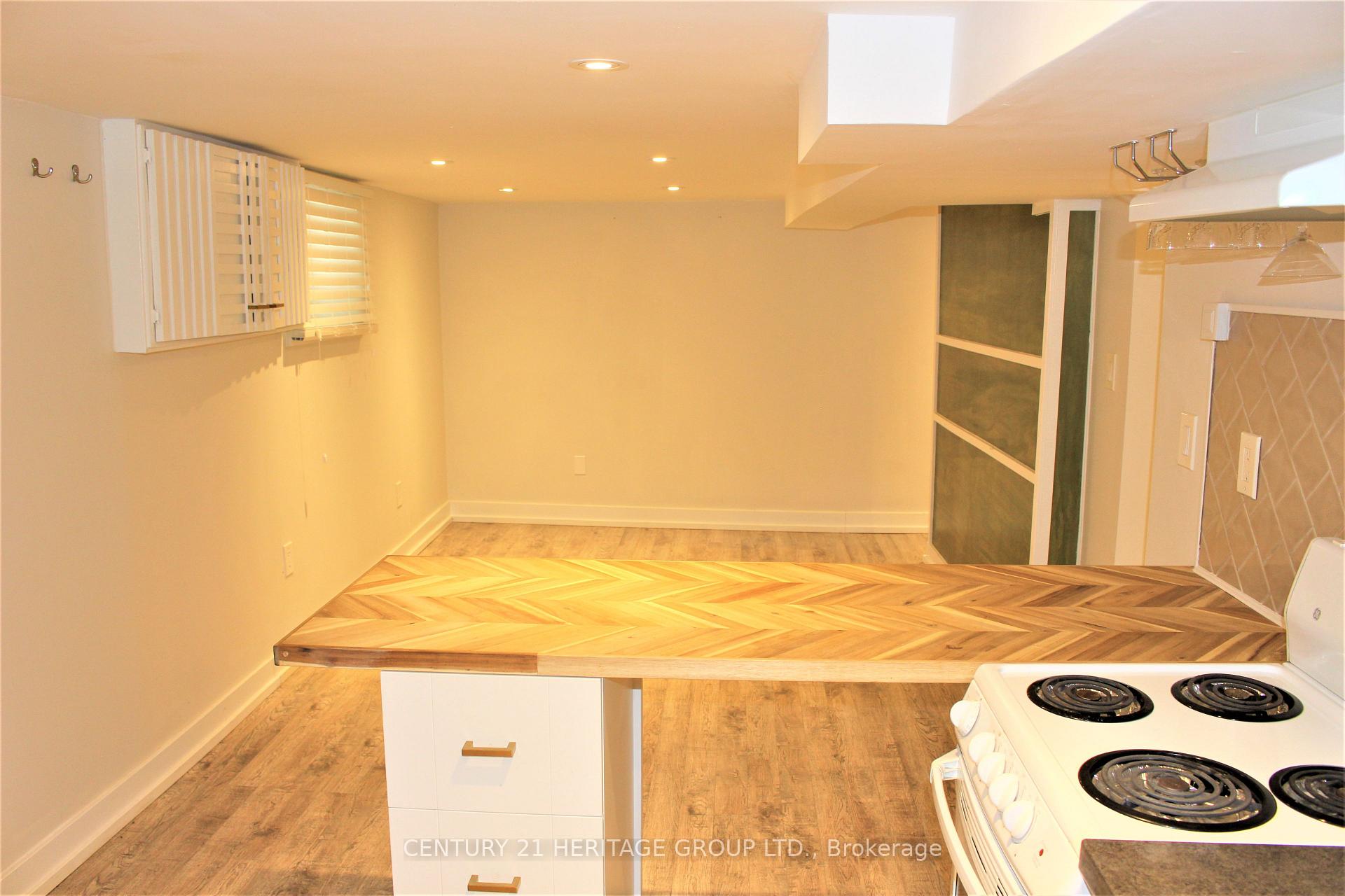 Photo 20 of 269 Prospect Street, Newmarket, Gorham-College Manor — HOMEH