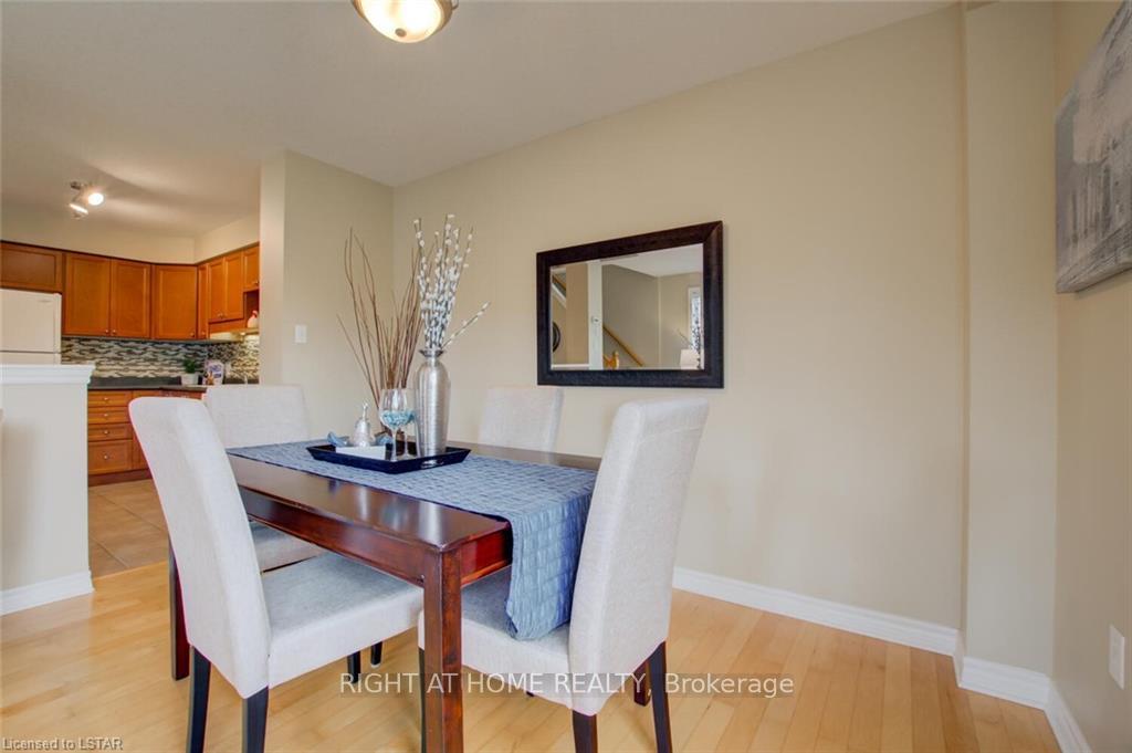 Photo 12 of Unit 44, 1059 Whetherfield Street, London, North M — HOMEH