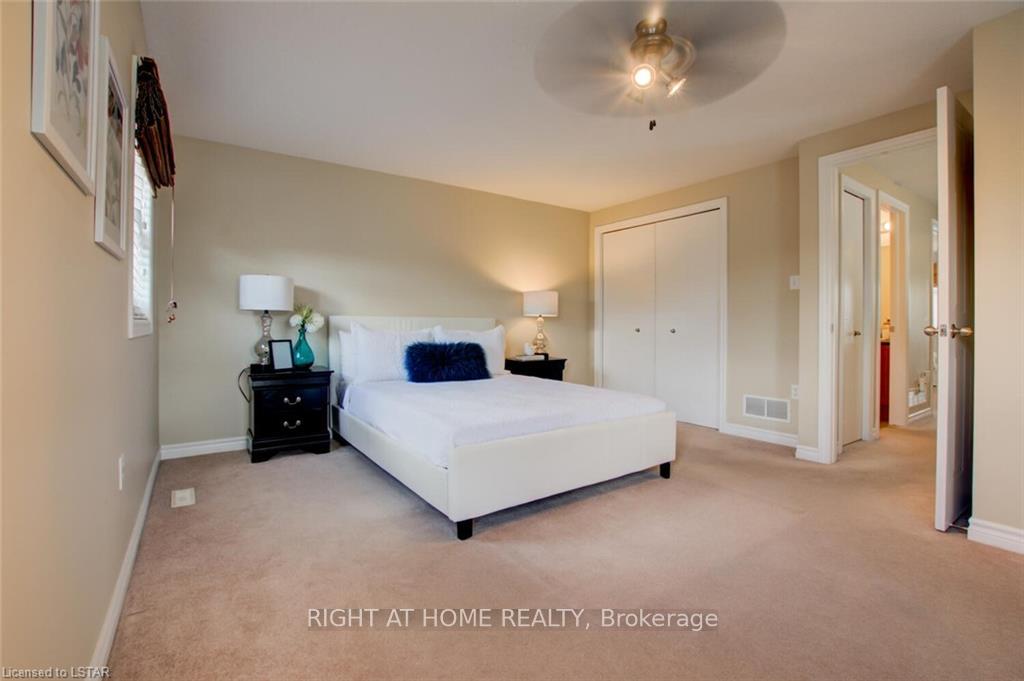 Photo 13 of Unit 44, 1059 Whetherfield Street, London, North M — HOMEH