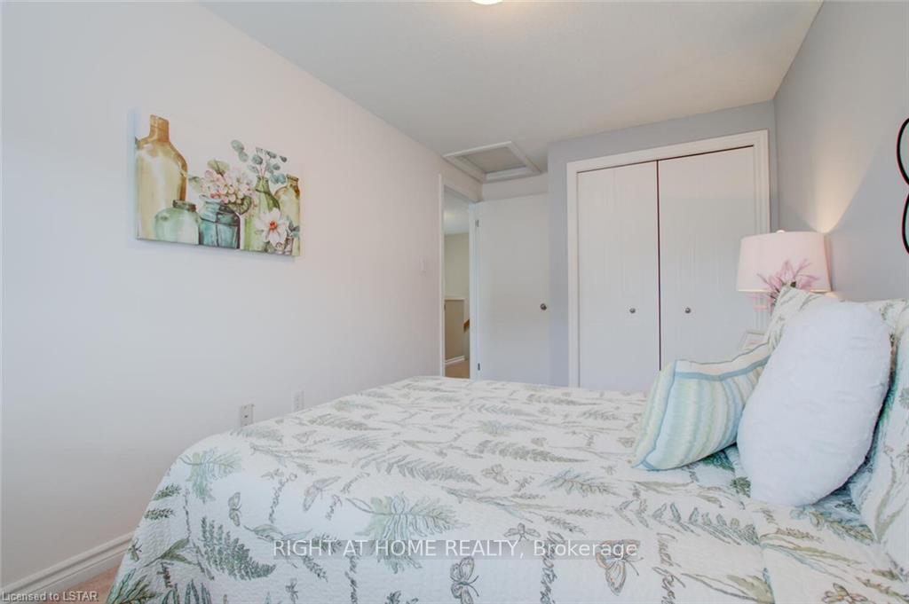 Photo 15 of Unit 44, 1059 Whetherfield Street, London, North M — HOMEH