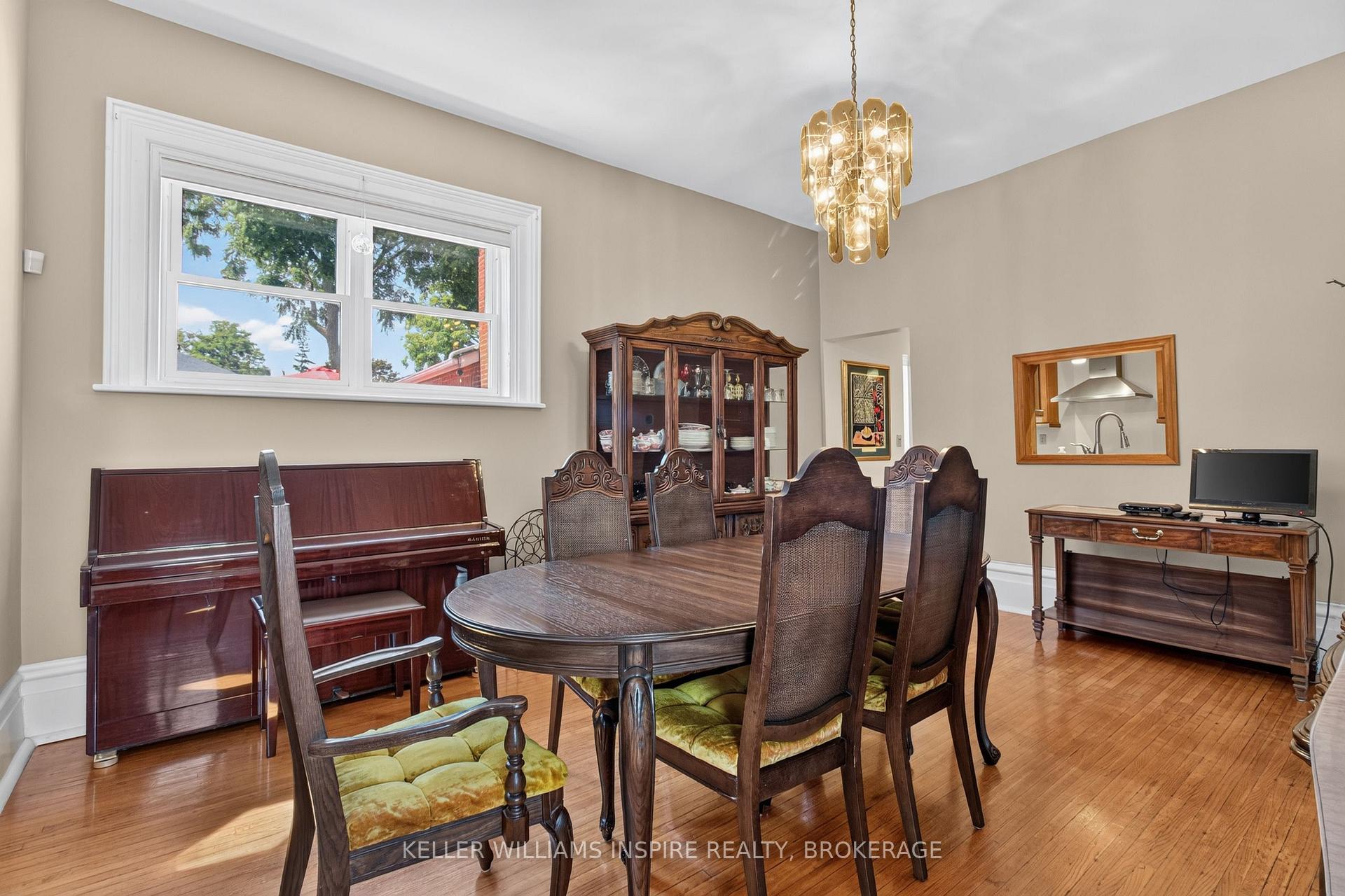 Photo 18 of 244 George Street, Belleville, Belleville Ward — HOMEH