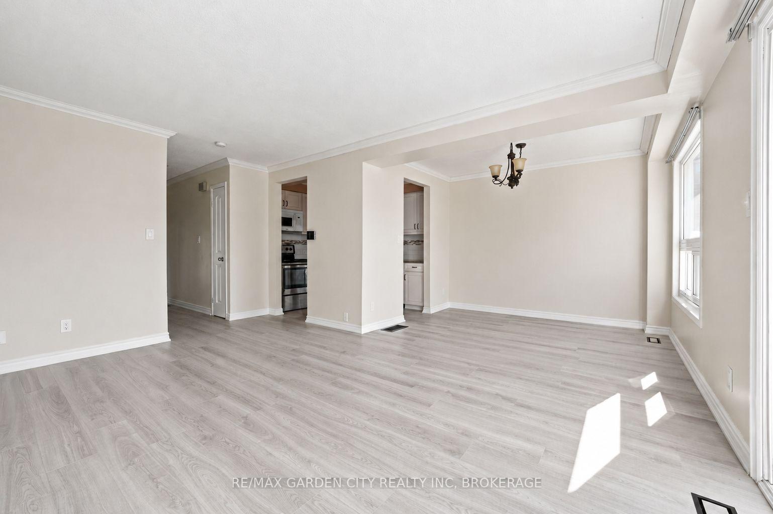 Photo 6 of Unit 116, 286 Cushman Road, St. Catharines, Carlton/Bunting — HOMEH