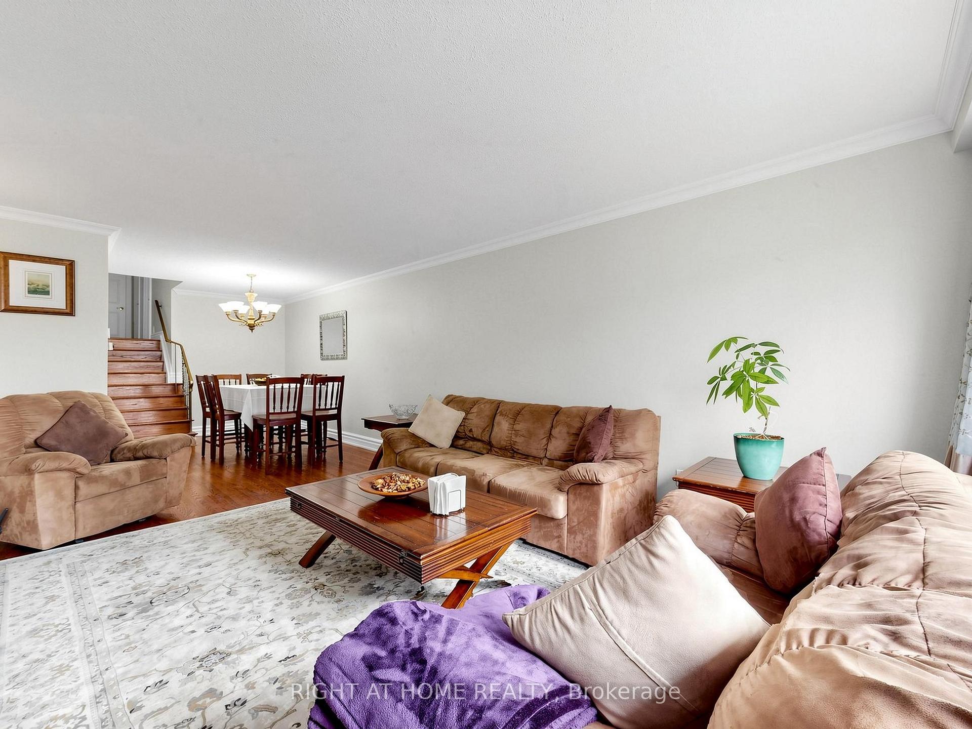 Photo 6 of 67 Ladner Drive, North York, Pleasant View — HOMEH