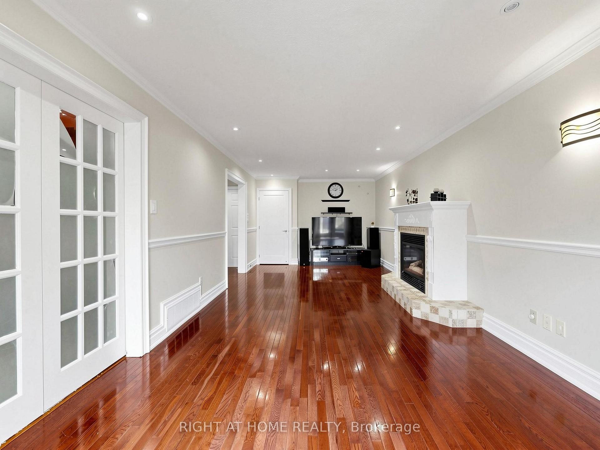 Photo 13 of 67 Ladner Drive, North York, Pleasant View — HOMEH