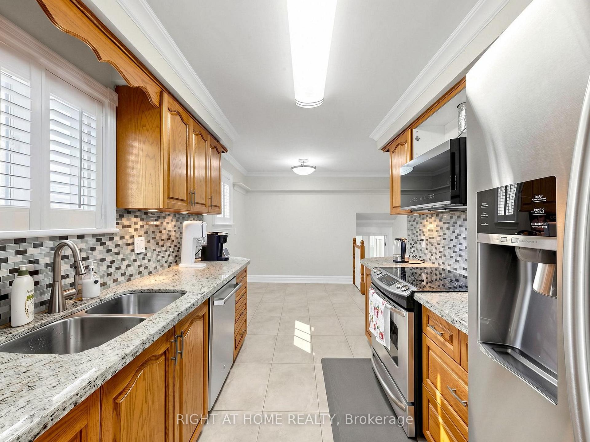 Photo 14 of 67 Ladner Drive, North York, Pleasant View — HOMEH