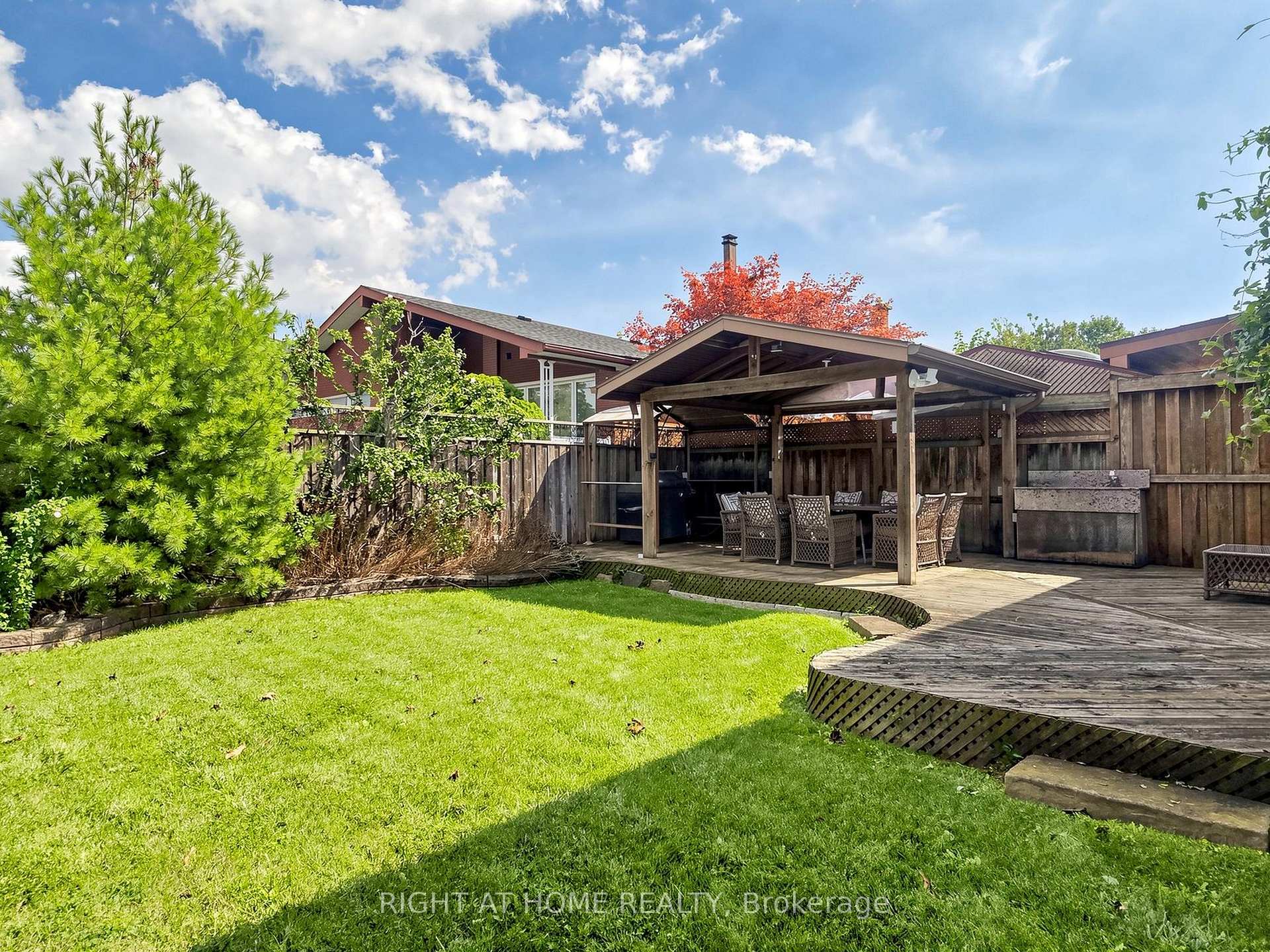 Photo 40 of 67 Ladner Drive, North York, Pleasant View — HOMEH