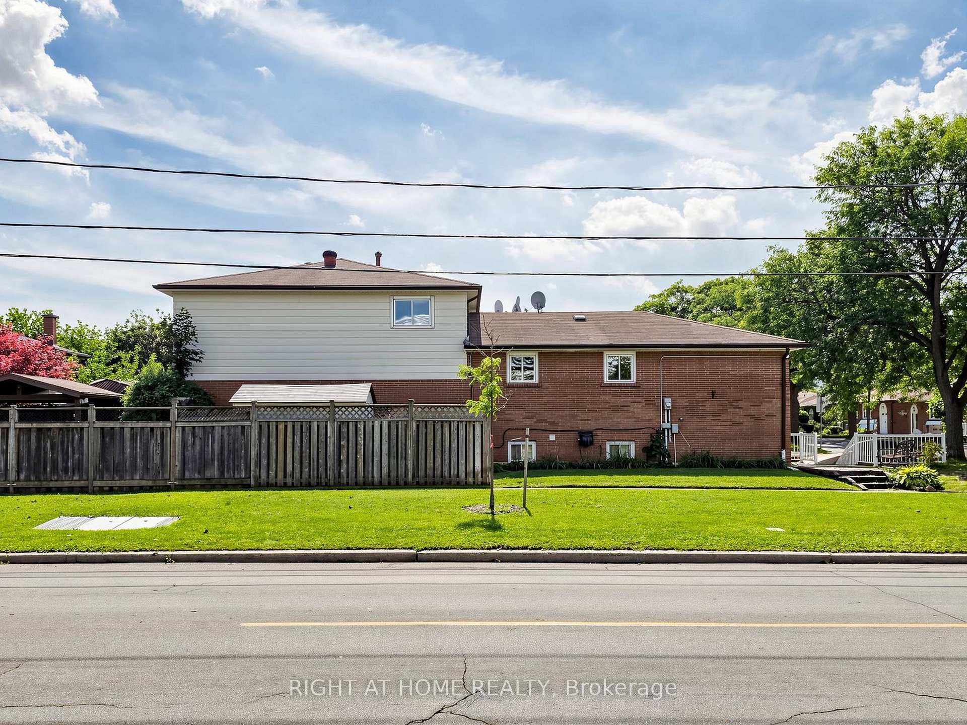 Photo 42 of 67 Ladner Drive, North York, Pleasant View — HOMEH
