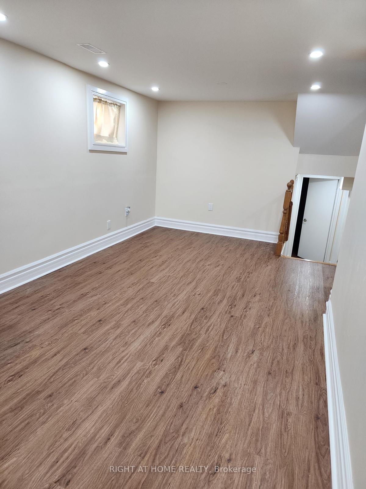 Photo 45 of 67 Ladner Drive, North York, Pleasant View — HOMEH
