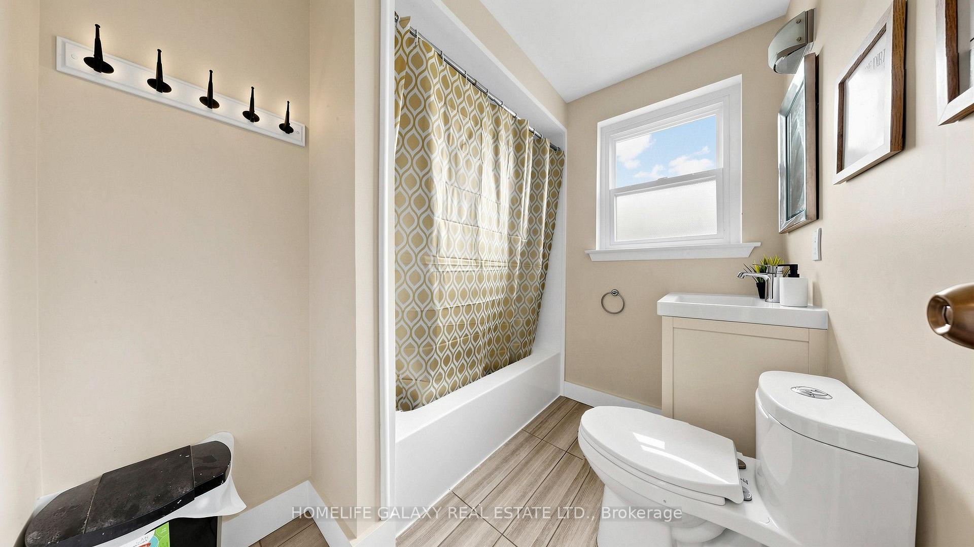 Photo 25 of Unit 16, 925 Bayly Street, Pickering, West Shore — HOMEH