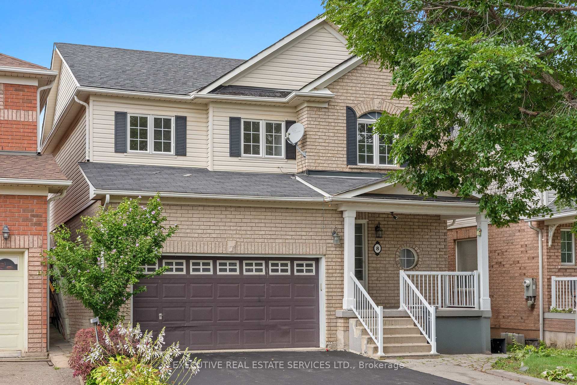Photo 2 of 8 Spencer Drive, Brampton, Fletcher's Meadow — HOMEH
