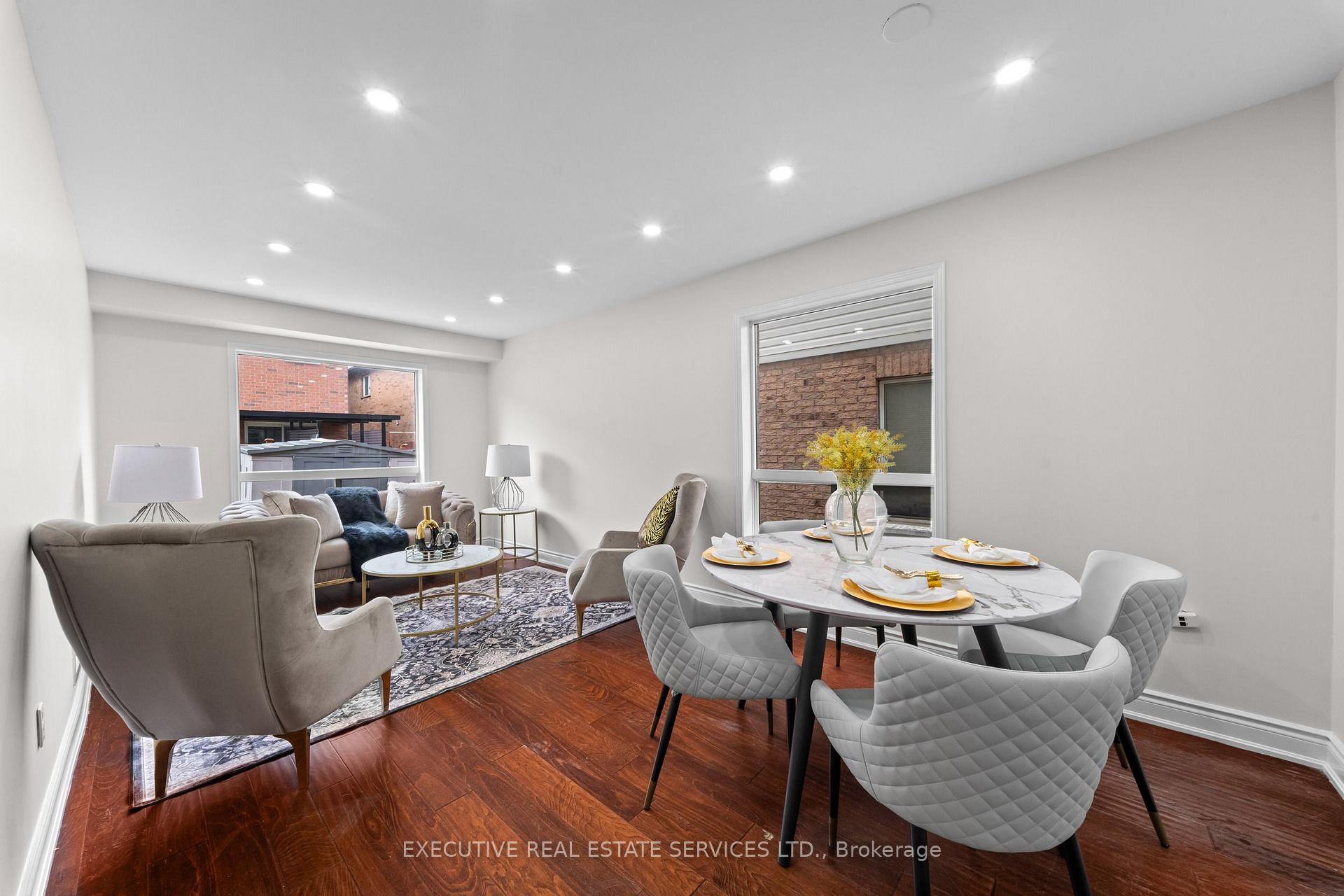 Photo 10 of 8 Spencer Drive, Brampton, Fletcher's Meadow — HOMEH