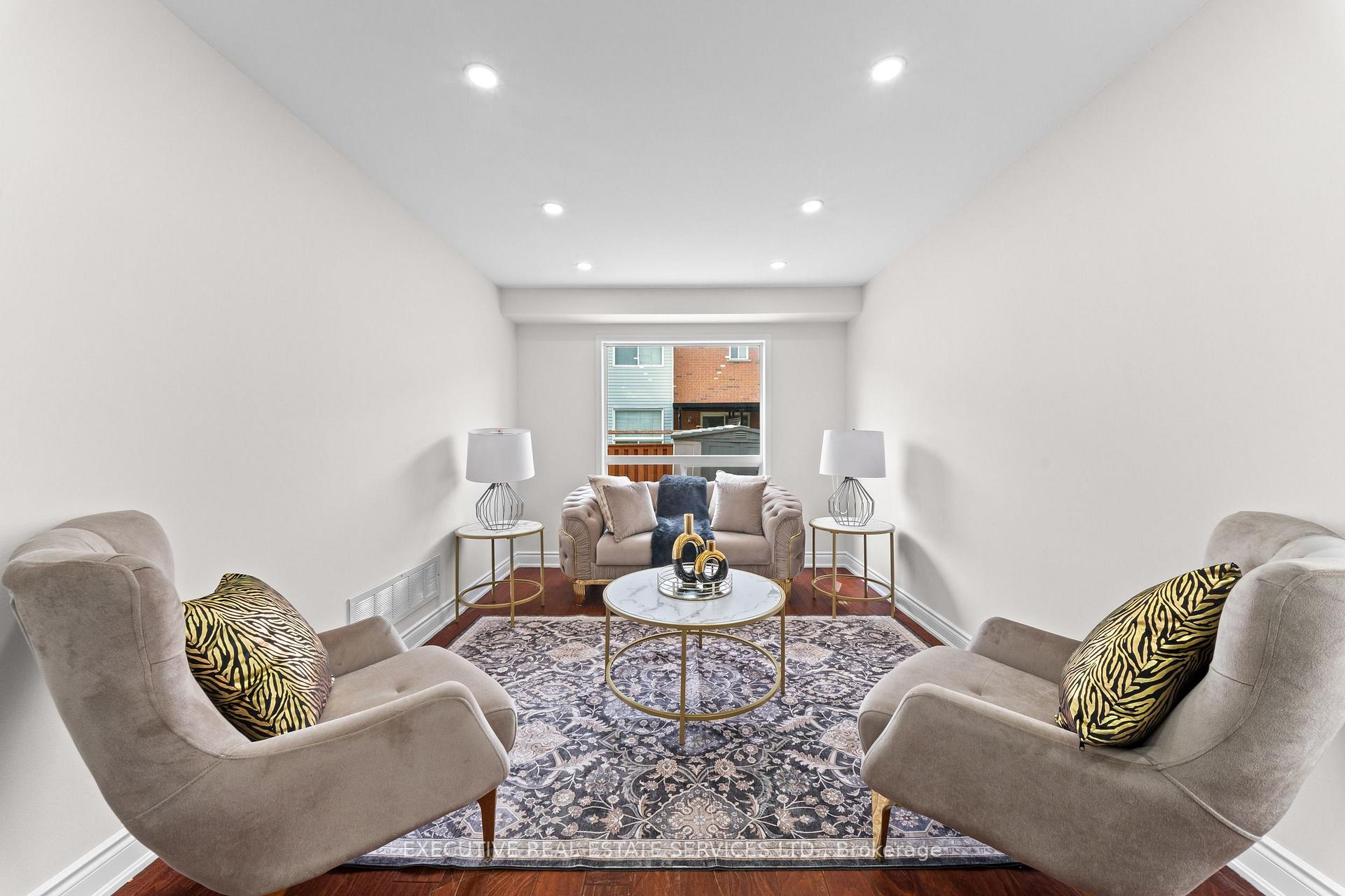 Photo 13 of 8 Spencer Drive, Brampton, Fletcher's Meadow — HOMEH